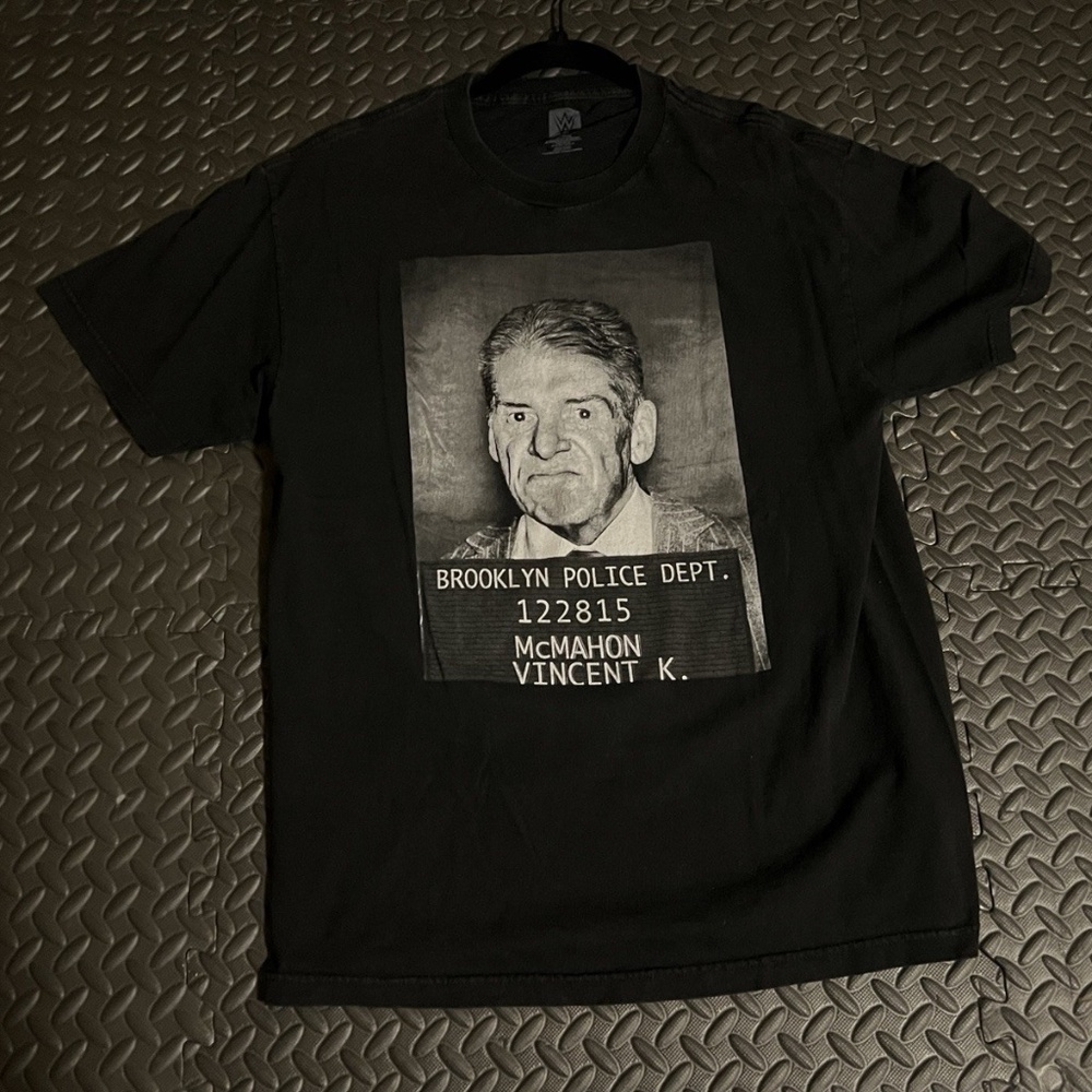 Vince McMahon Authentic WWE Mug Shot Shirt Large L 2018 WWF Brooklyn Police Dept